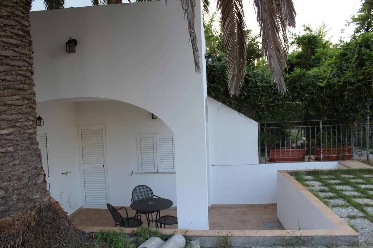 Agenzia Isotur Villa Olimpia Ponza Extérieur photo
