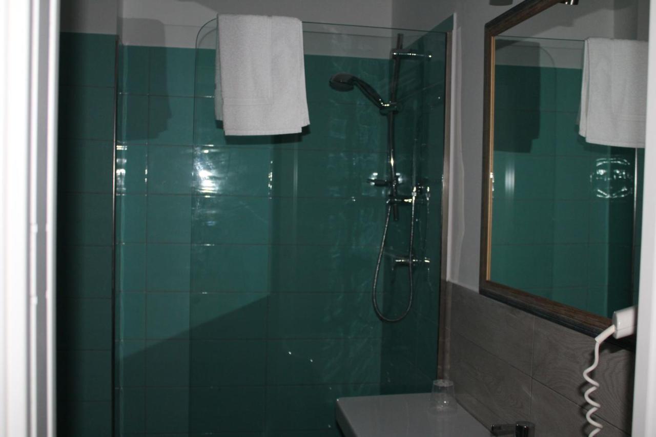 Agenzia Isotur Villa Olimpia Ponza Extérieur photo